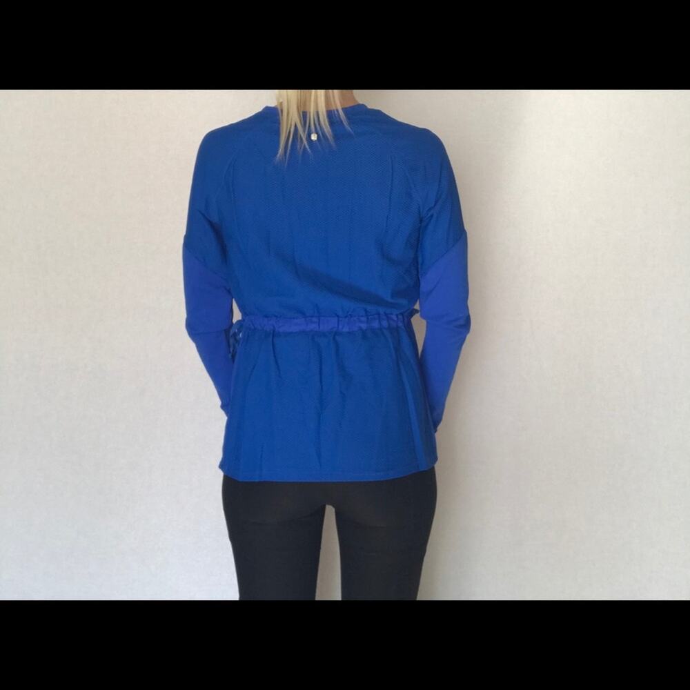 Fabletics Long Sleeve - image 7